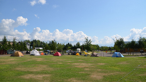 上富良野日の出公園キャンプ場のフリーサイト　平坦部分