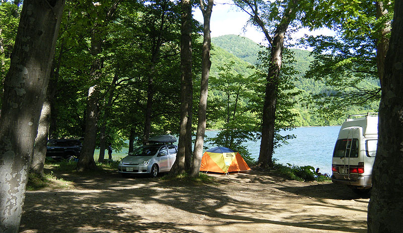 http://lip-hokkaido.com/camp/camp_img/iburi/naka-toya-camp-006.jpg