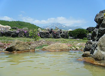 ニセコ黄金温泉の露天風呂