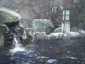 幽泉閣の露天風呂