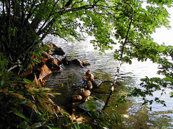 2001-07-06-和琴半島湖畔の天然温泉