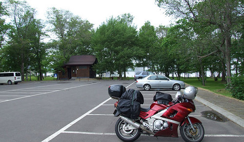 2008-07-04-女満別湖畔キャンプ場の駐車場