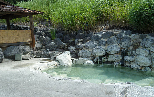 2013-08-15-008-お腹温泉別館の露天風呂