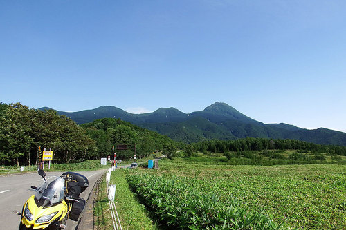 2015-08-08-知床五湖への道からの知床連山