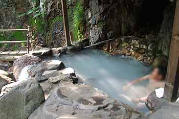 雷電湯元　朝日温泉 休業中